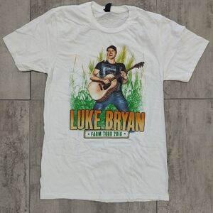 Luke Bryan Farm Tour 2016 Short Sleeve T Shirt Medium